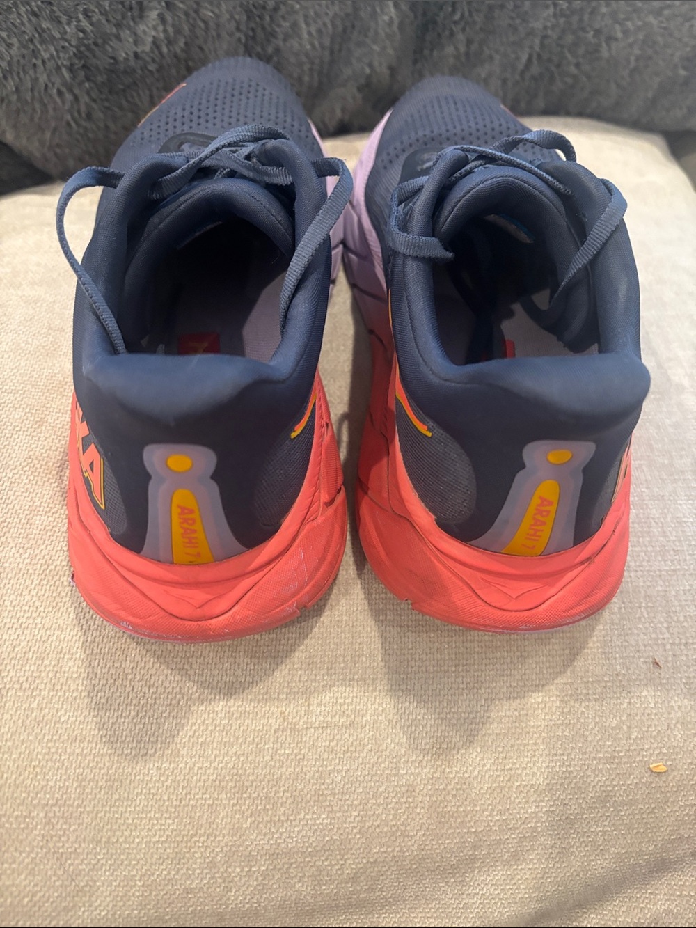 Women’s Hoka Arahi 7 - Picture 3 of 5